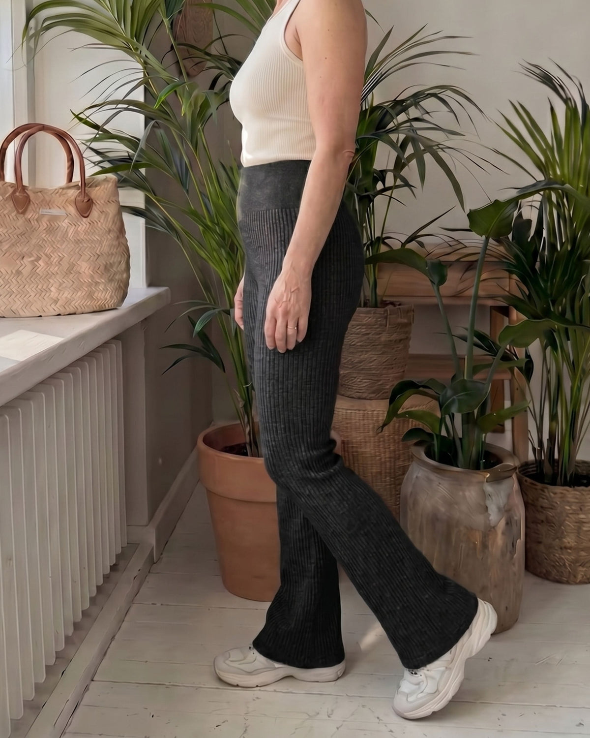 Ribbed™ Flare Housut – Mustat